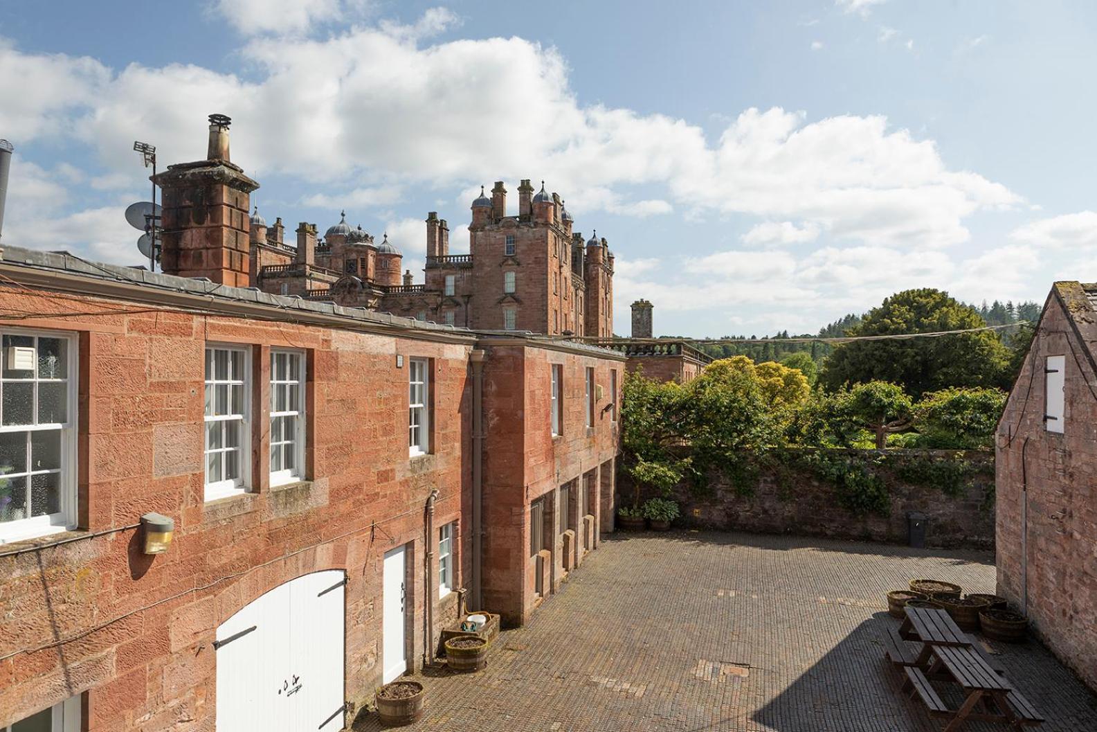 ת'ורנהיל Stableyard Studio: Drumlanrig Castle מראה חיצוני תמונה